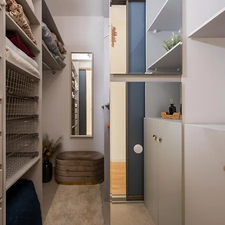 Tawerny Terrace By Bookinghost * Varšava