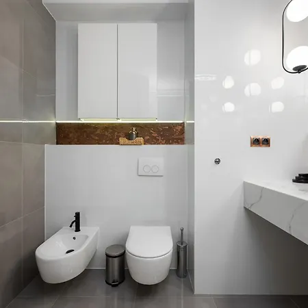 Tawerny Terrace By Bookinghost * Varšava