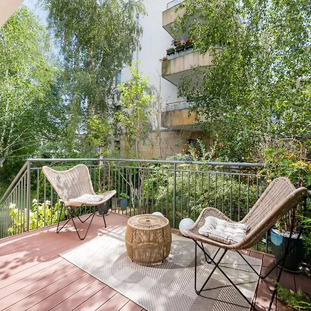 Tawerny Terrace By Bookinghost