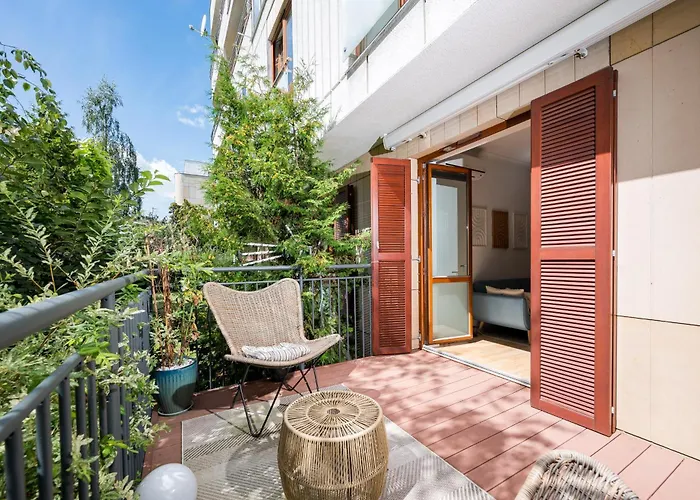 Tawerny Terrace By Bookinghost